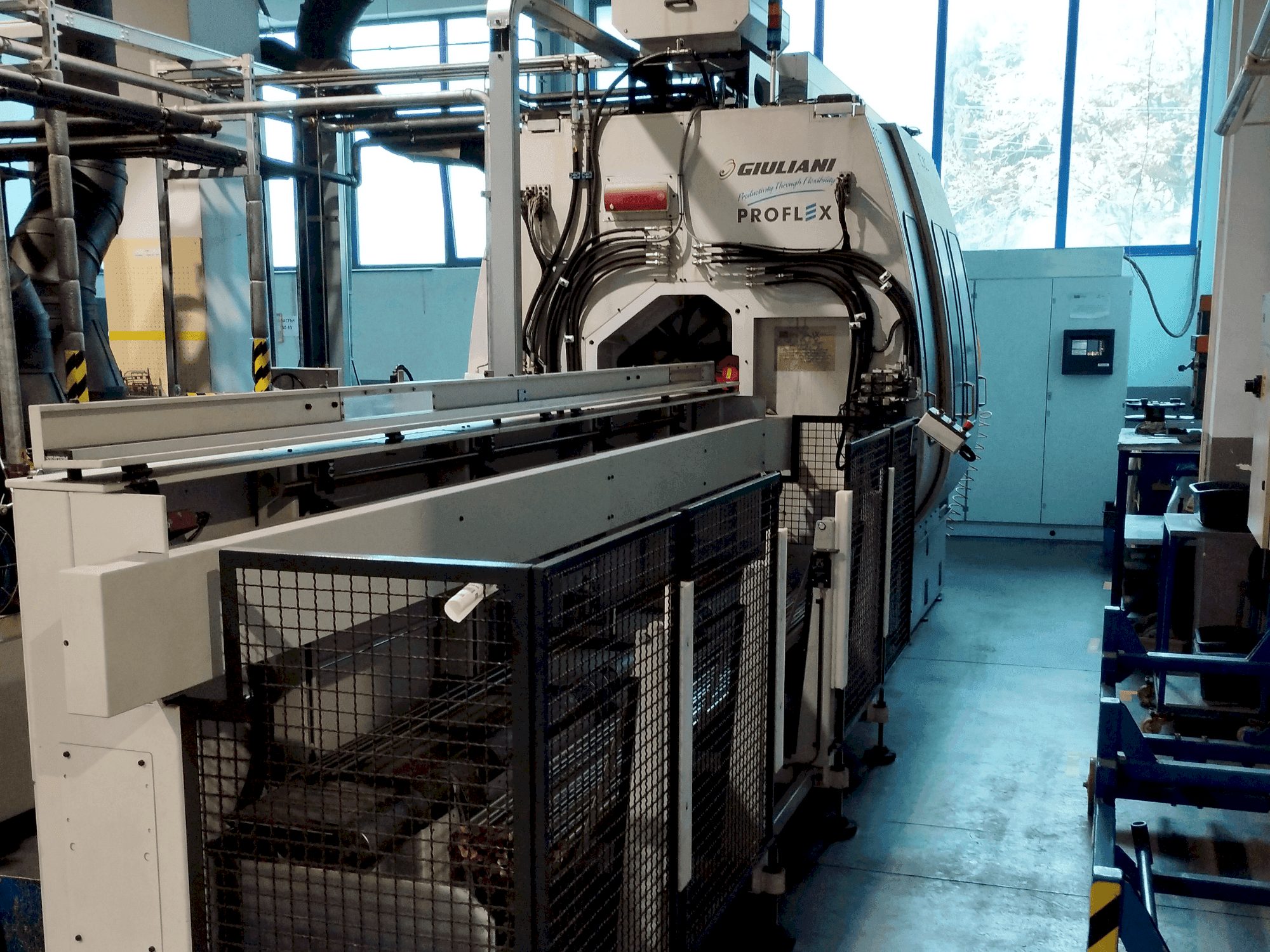 Frontansicht der GINDUMAC Proflex 5/7 Maschine