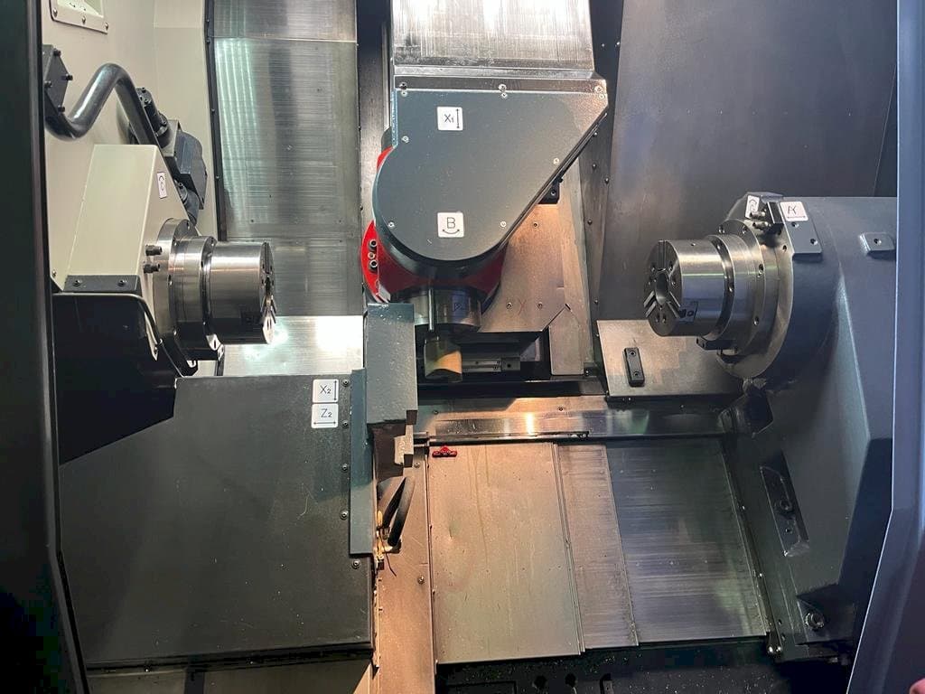 Arbeitsraum der DOOSAN MX2000S Maschine