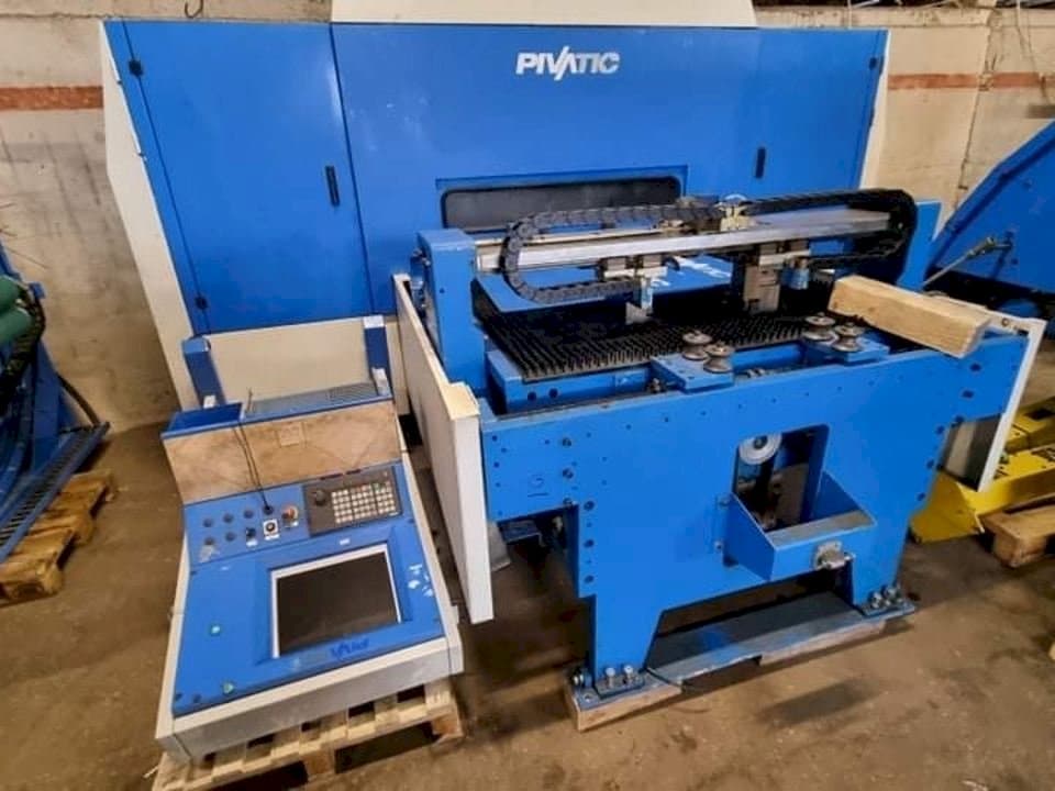 Frontansicht der Pivatic PCC125 Maschine