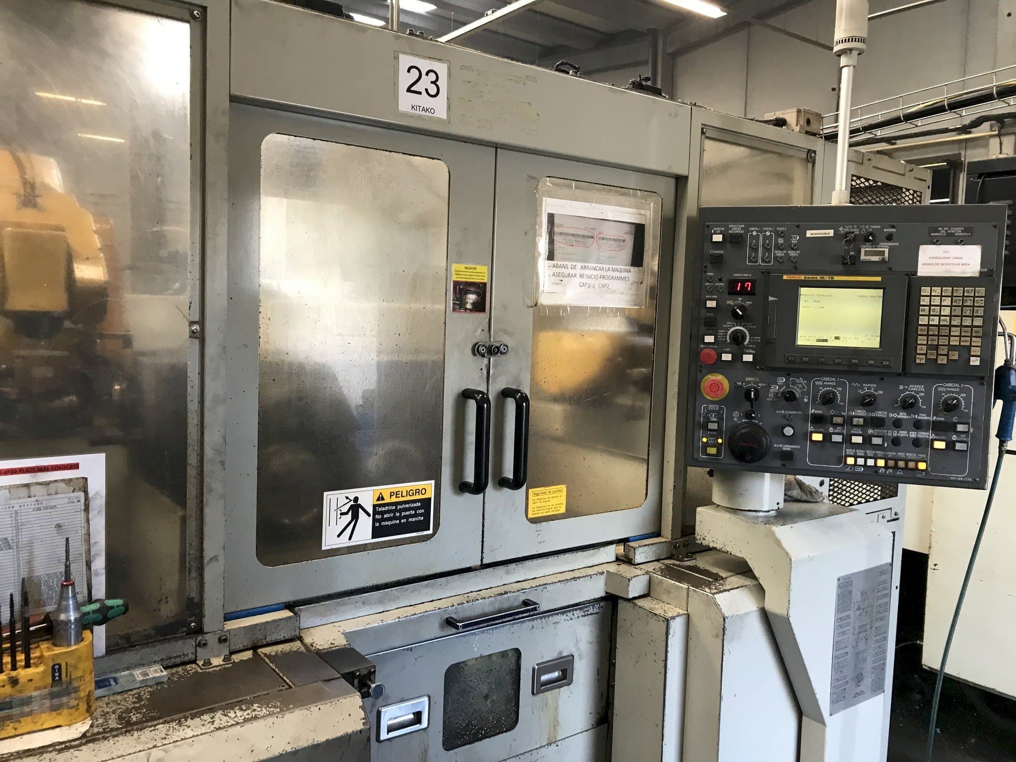 Frontansicht der KITAKO MT4-200 Maschine