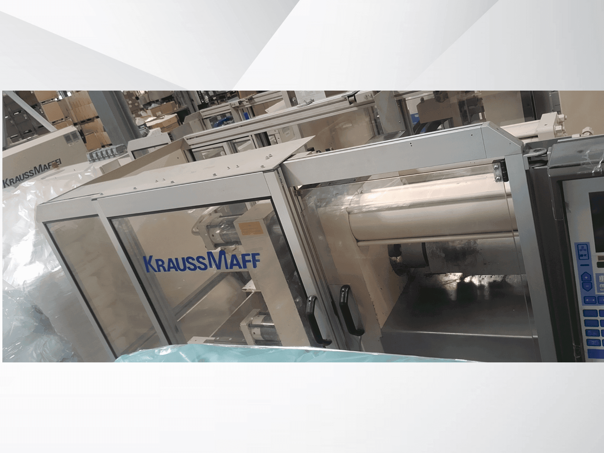 Frontansicht der Krauss Maffei 340 c2/80  Maschine