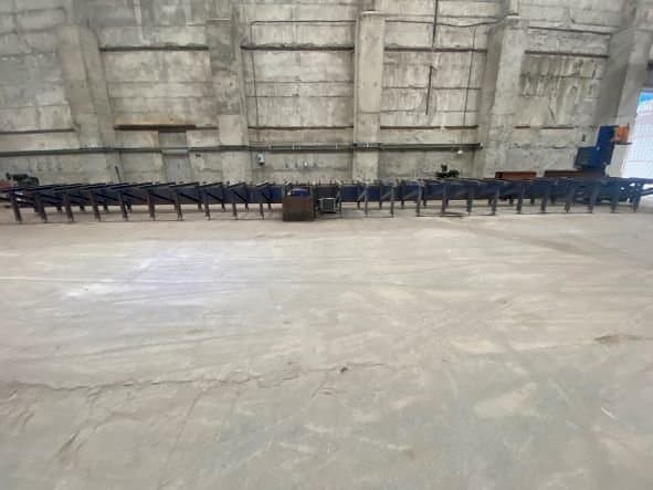 Frontansicht der Peddinghaus Avenger MDL1000B Maschine