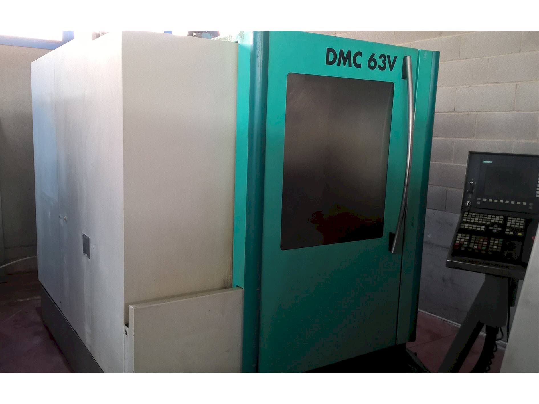 Frontansicht der DECKEL MAHO DMC 63V  Maschine