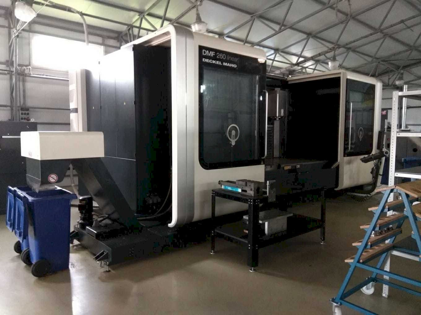 Frontansicht der DECKEL MAHO DMF 260 linear  Maschine