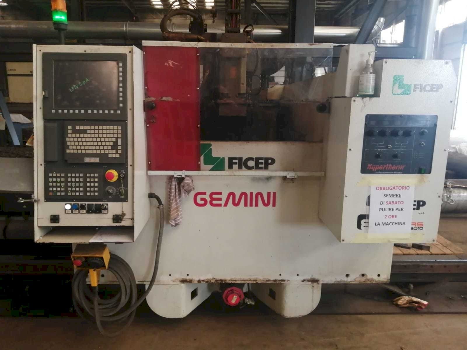 Frontansicht der FICEP GEMINI G32 Maschine