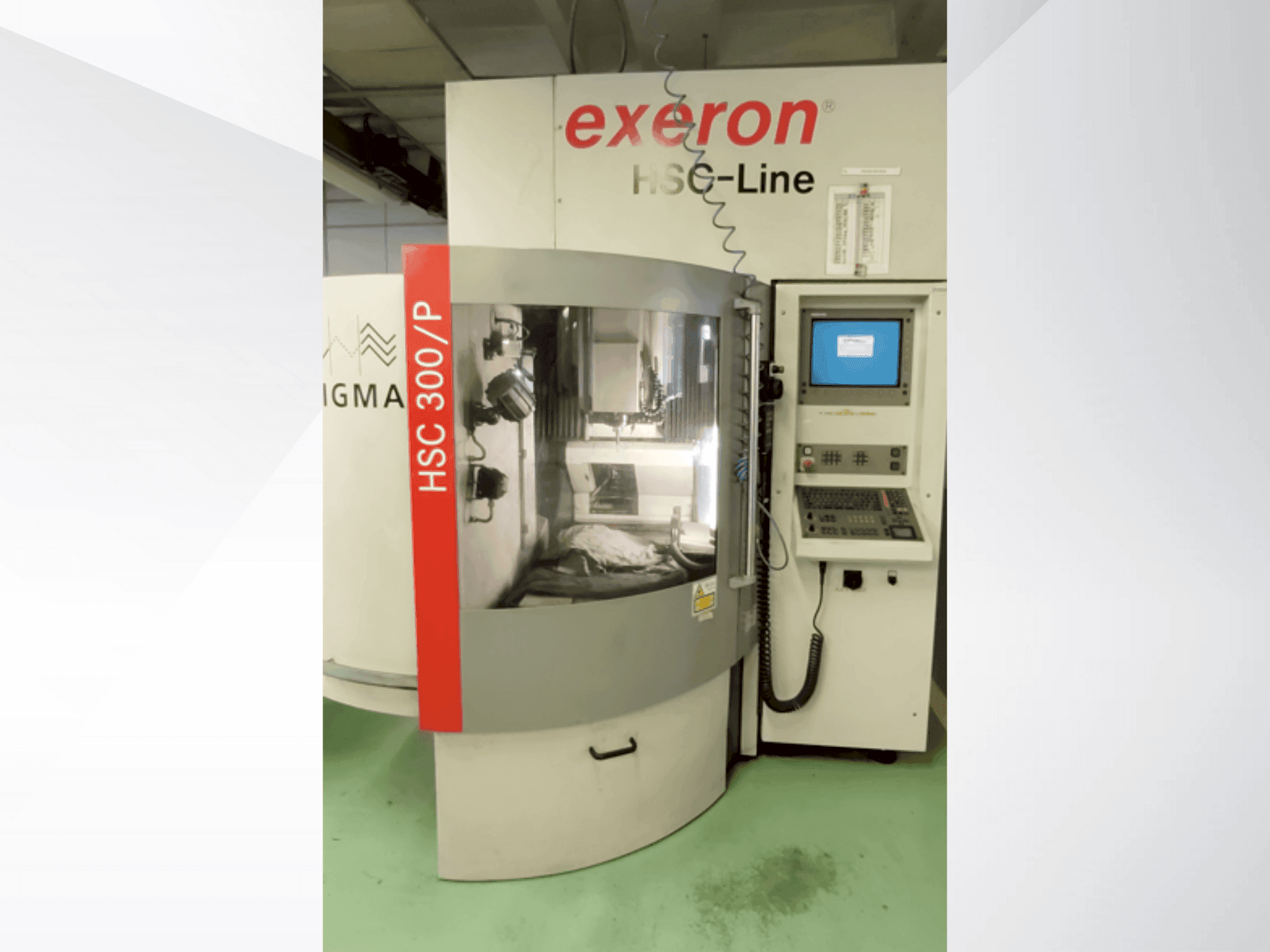 Frontansicht der EXTRON Digma HSC 300/P Maschine