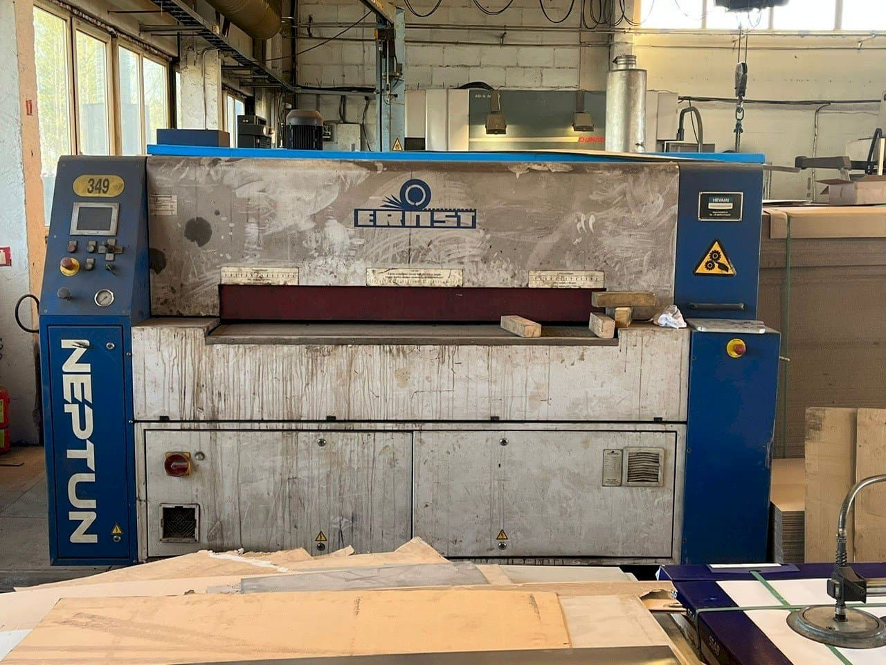 Frontansicht der ERNST Neptun E/B  Maschine