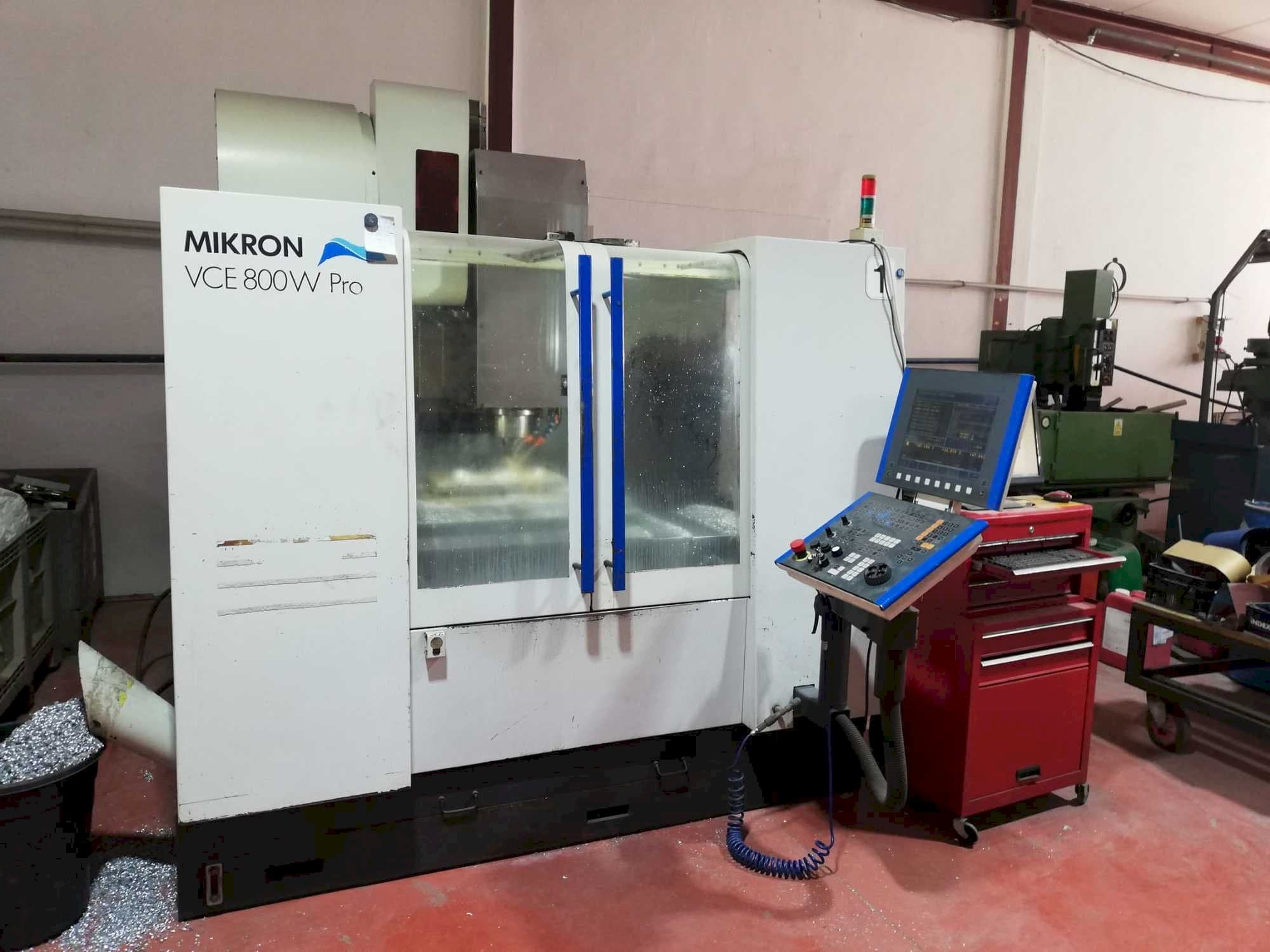 Frontansicht der MIKRON VCE 800W Pro Maschine
