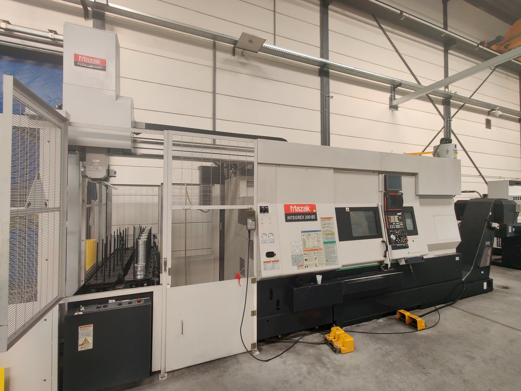 Frontansicht der Mazak Integrex 200-3S Maschine