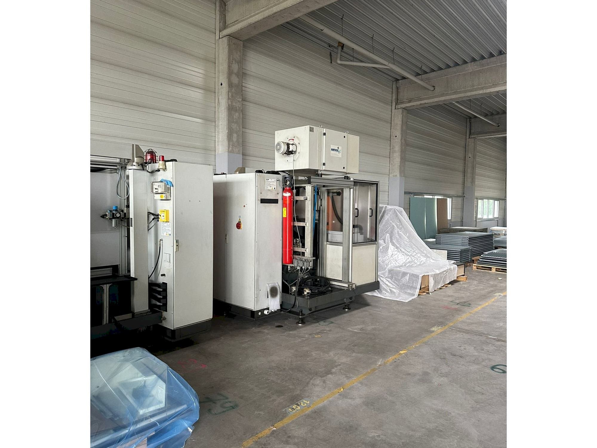 Frontansicht der Geiger CNC  Maschine