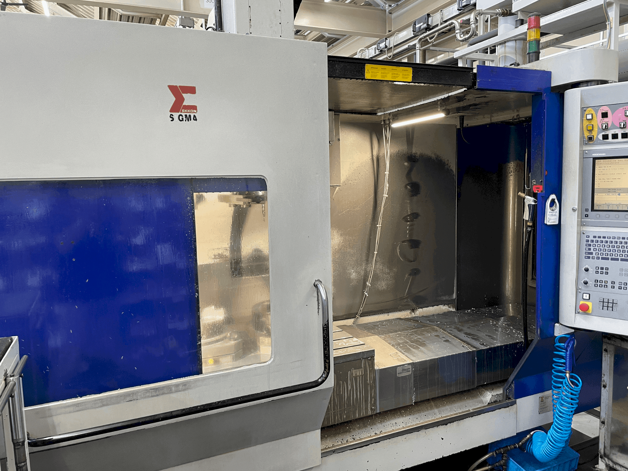 Frontansicht der Sigma Leader 6  Maschine