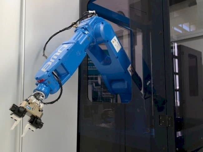 Frontansicht der BMO LR5 Maschine