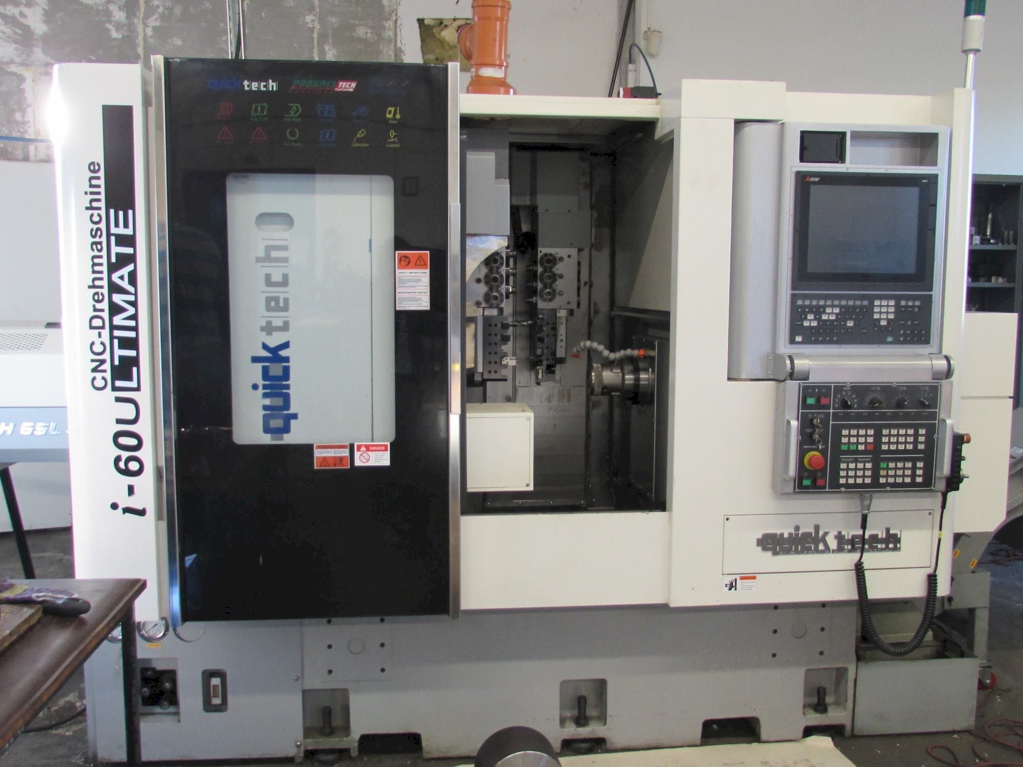 Frontansicht der Quick-Tech I-60U Maschine