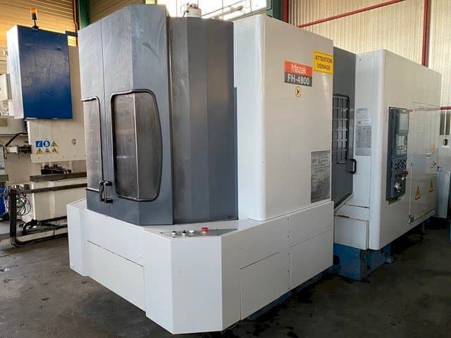 Frontansicht der Mazak FH4800 Maschine