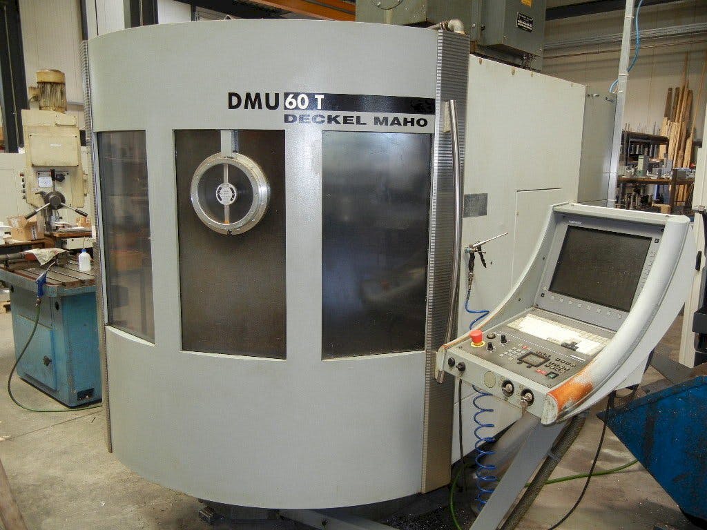 Frontansicht der DECKEL MAHO DMU 60 T  Maschine