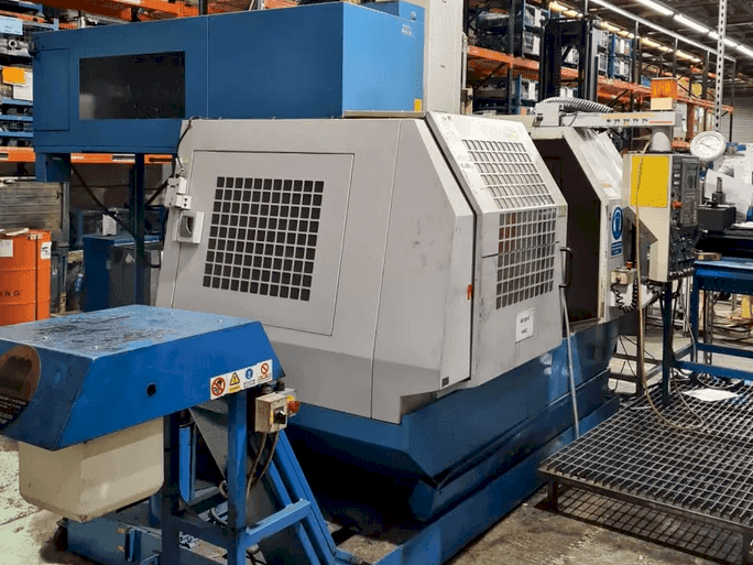 Frontansicht der Matsuura MC-800VF Maschine