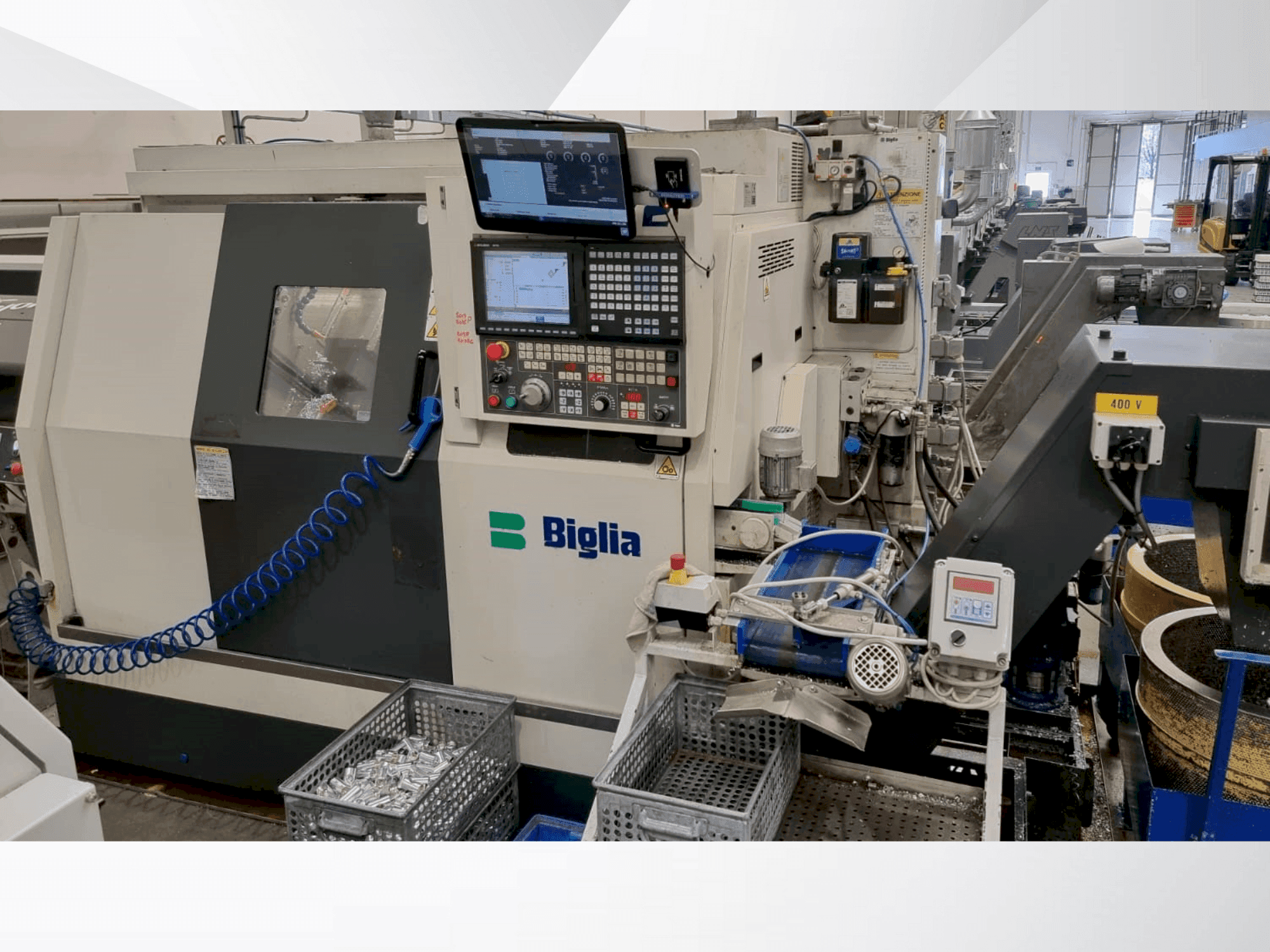 Frontansicht der Biglia B436 Y2  Maschine