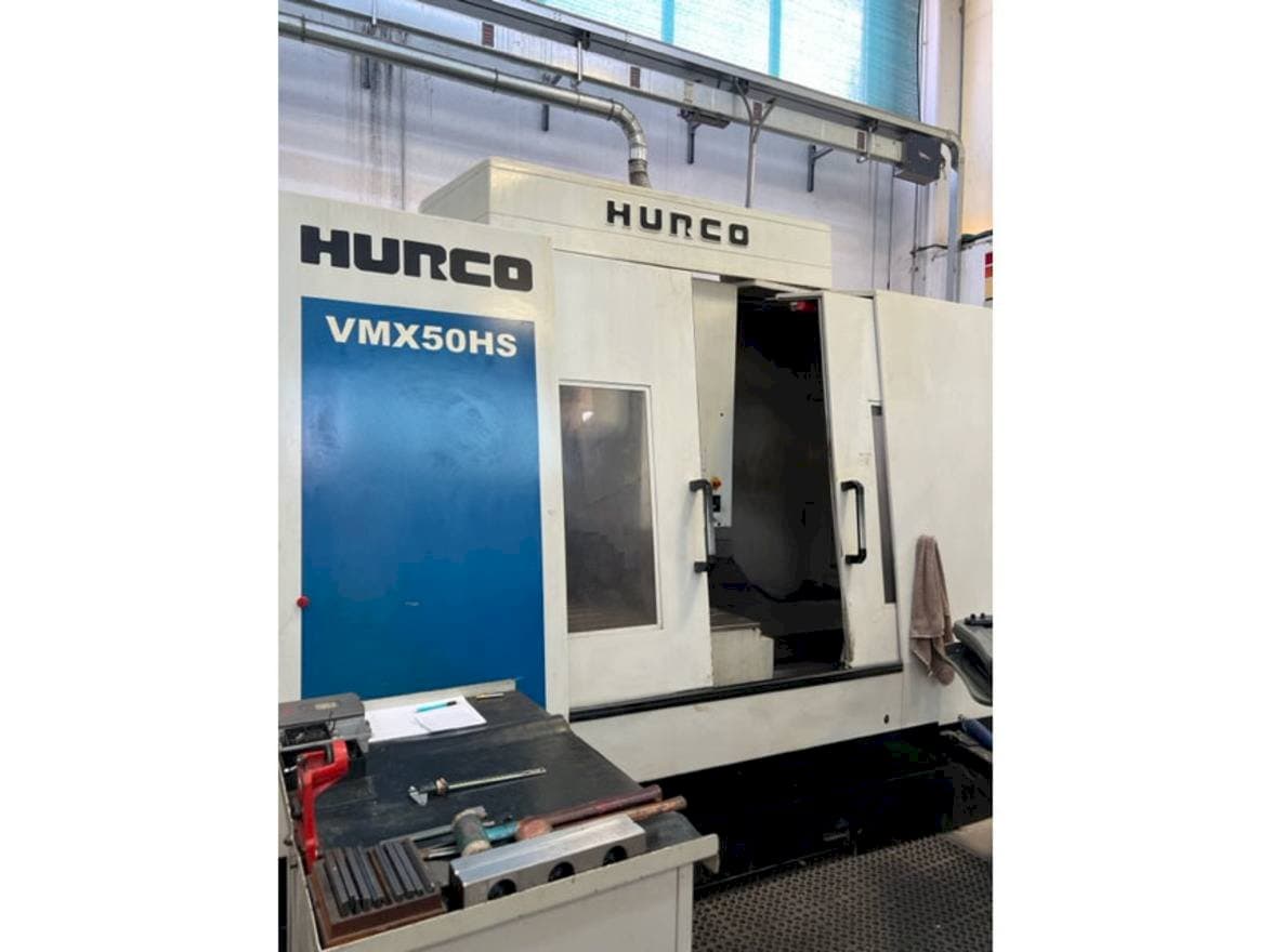 Frontansicht der Hurco VMX 50 HS Maschine