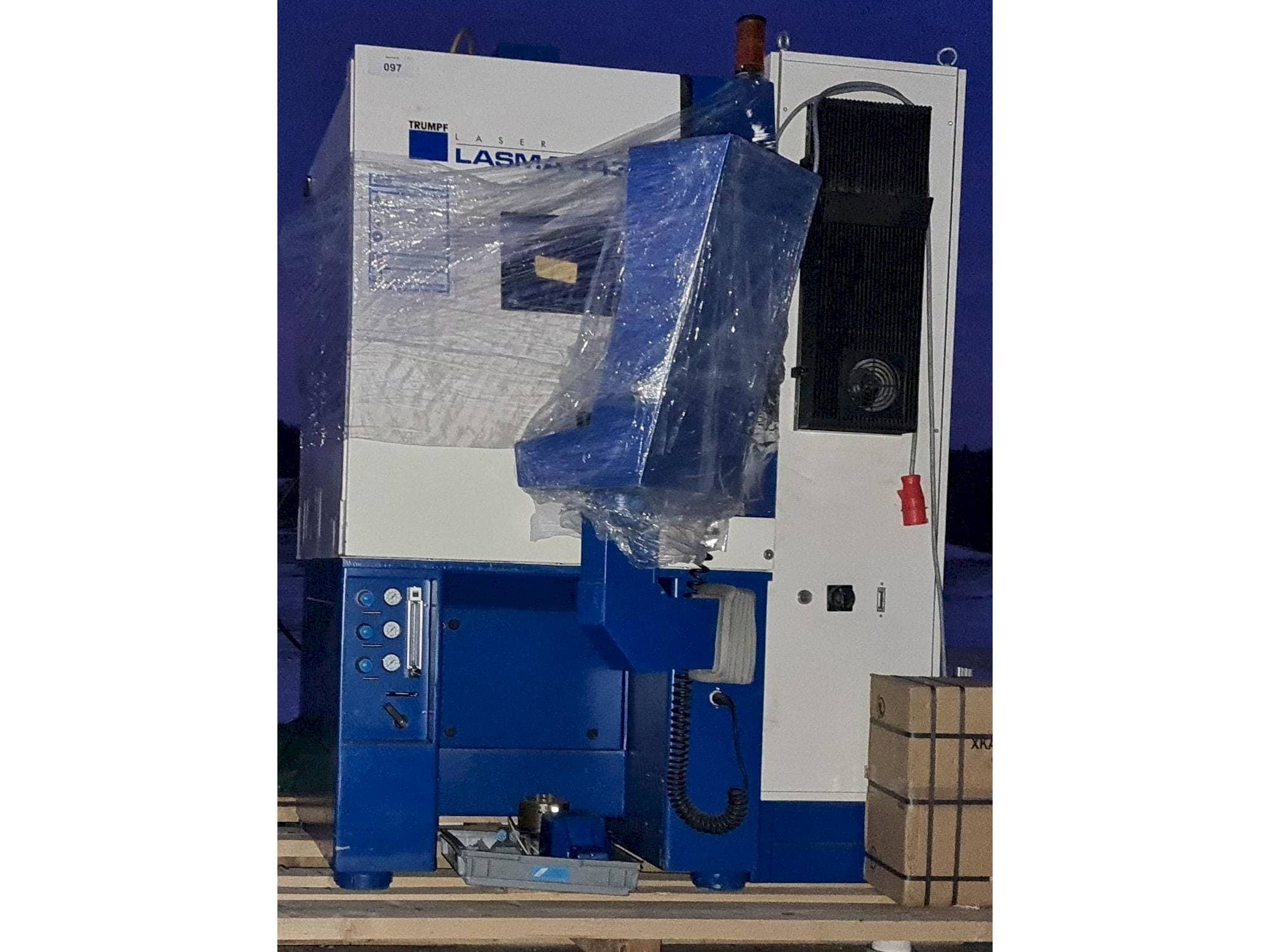 Frontansicht der TRUMPF HL 124P LCB Maschine