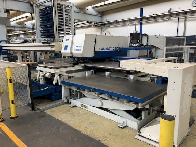 Frontansicht der Trumpf Trumatic 600L Maschine