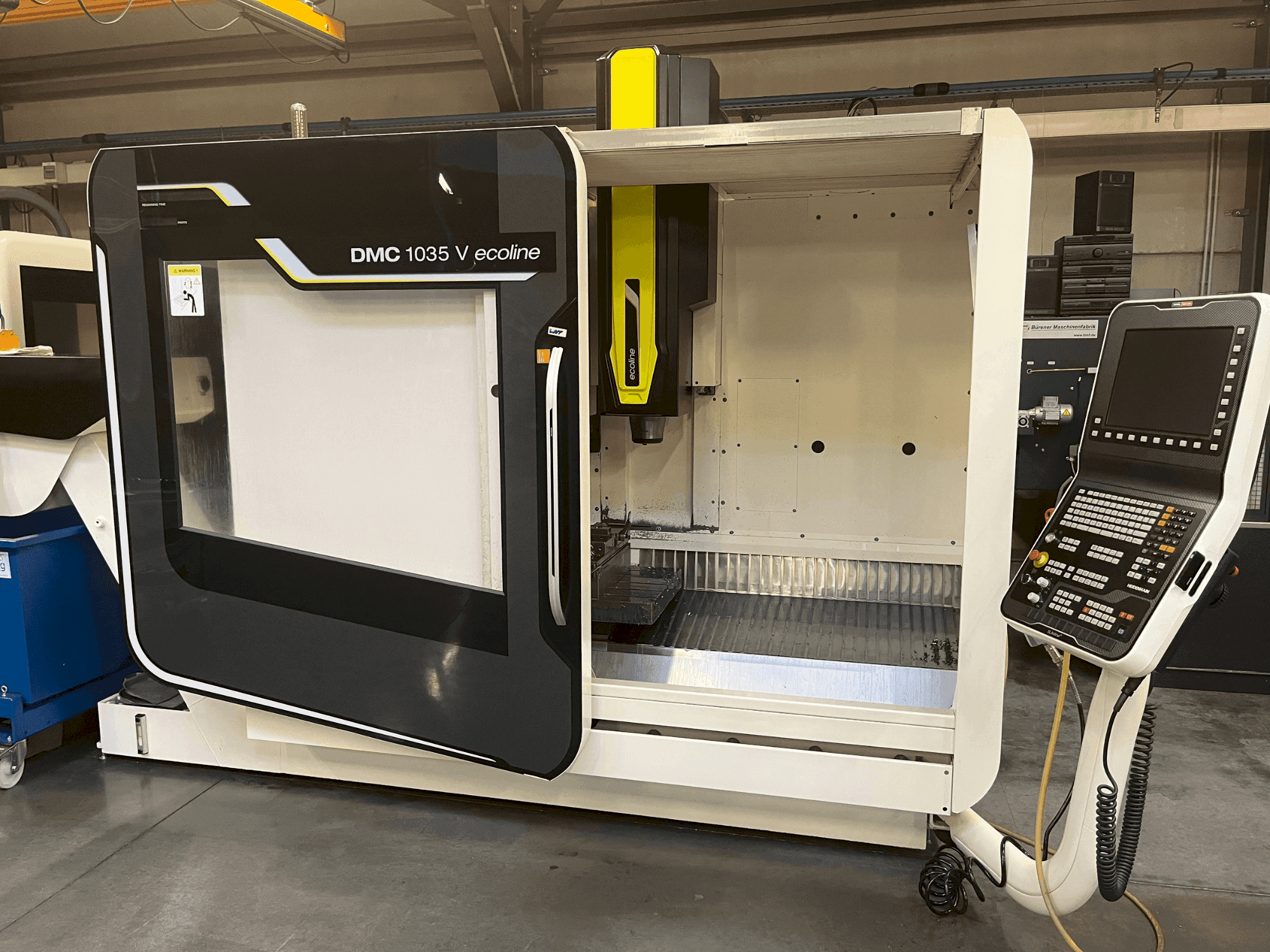 Frontansicht der DMG Gildemeister DMC 1035 V ecoline Maschine