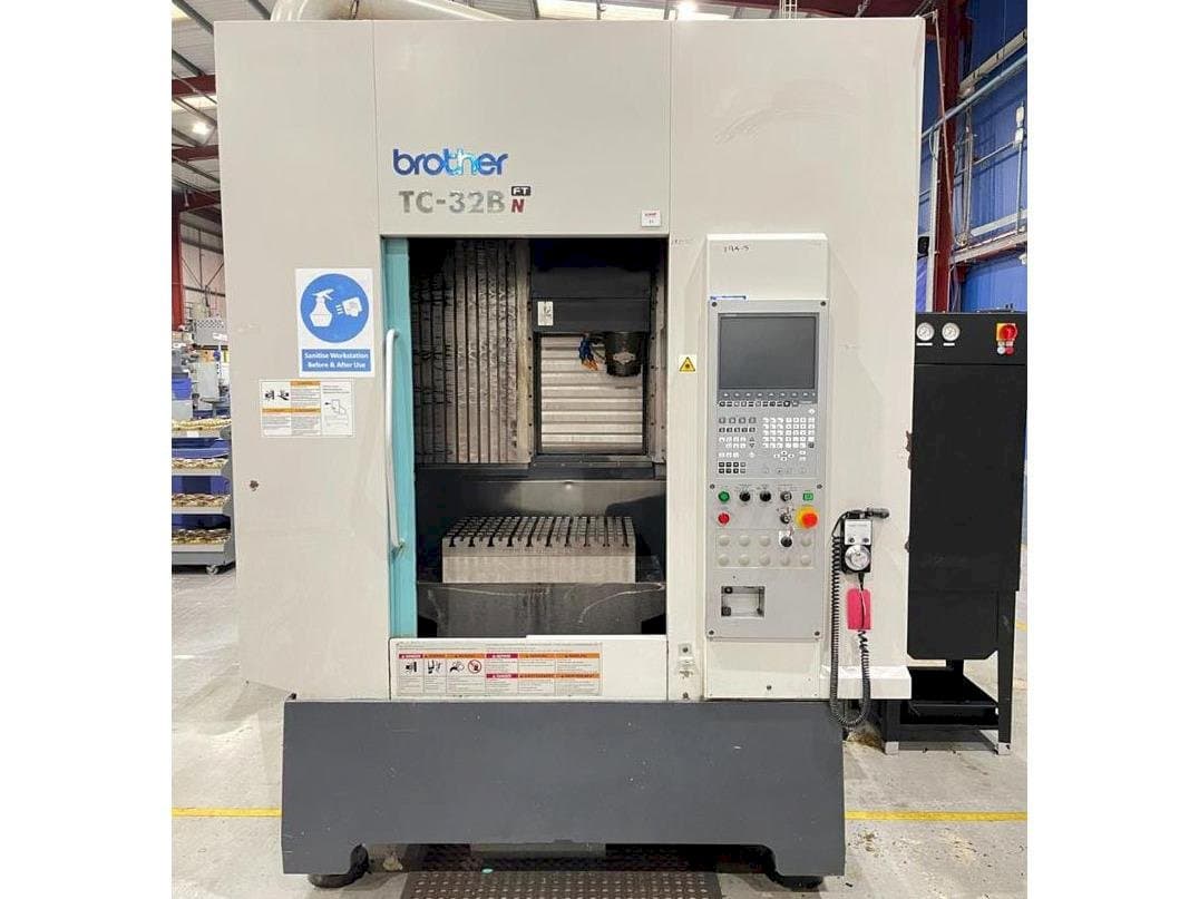 Frontansicht der Brother TC-32BN FT Maschine