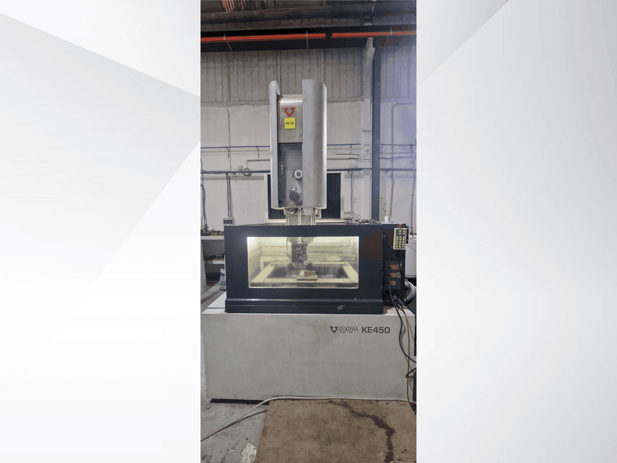 Frontansicht der ONA KE 450  Maschine