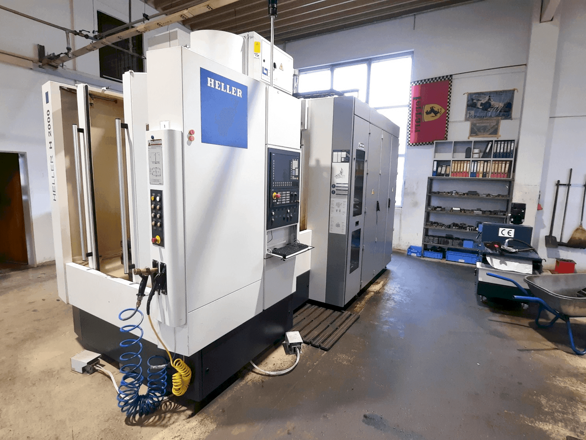 Frontansicht der HELLER H2000 Maschine