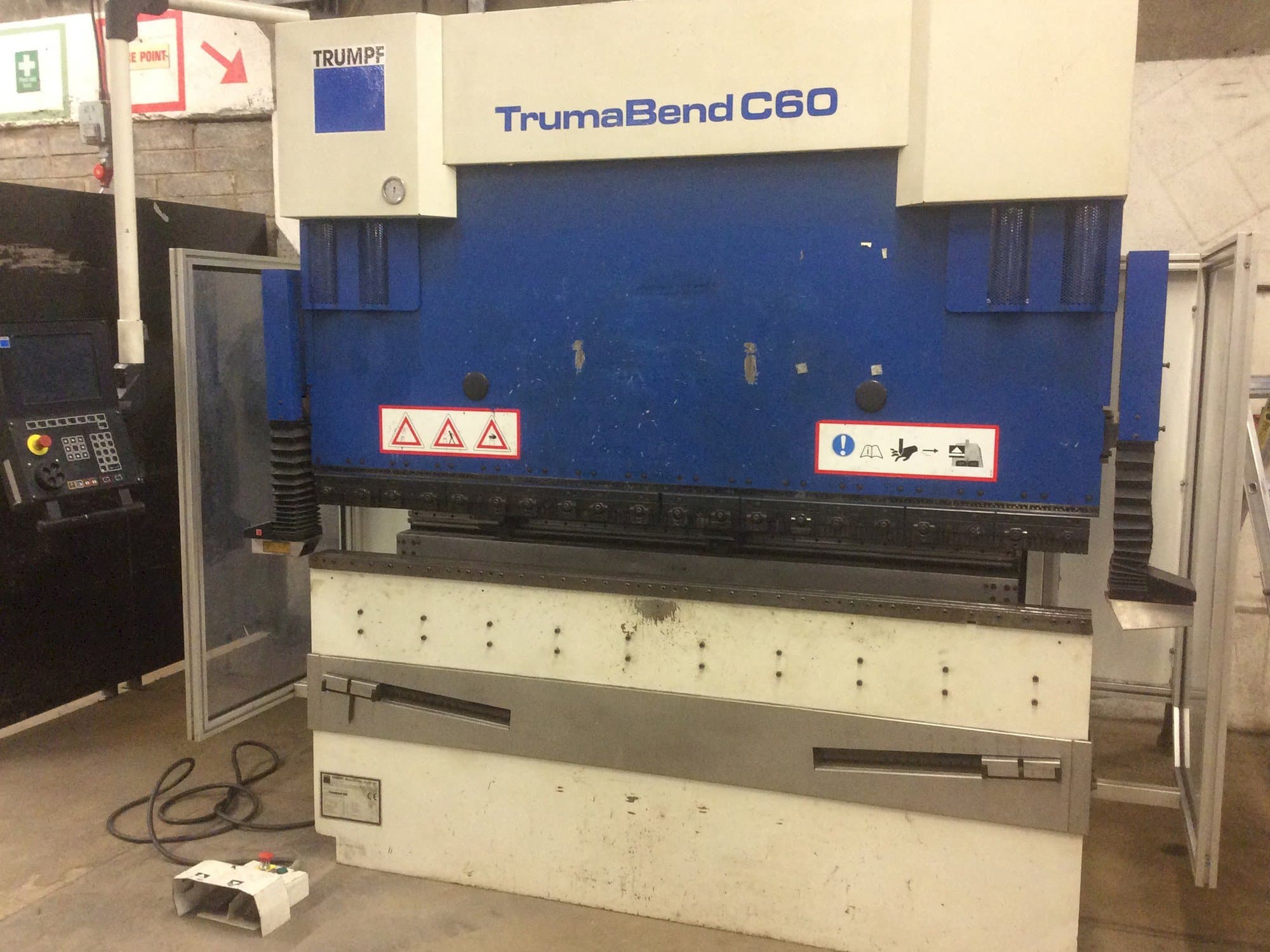 Frontansicht der Trumpf TrumaBend C60  Maschine