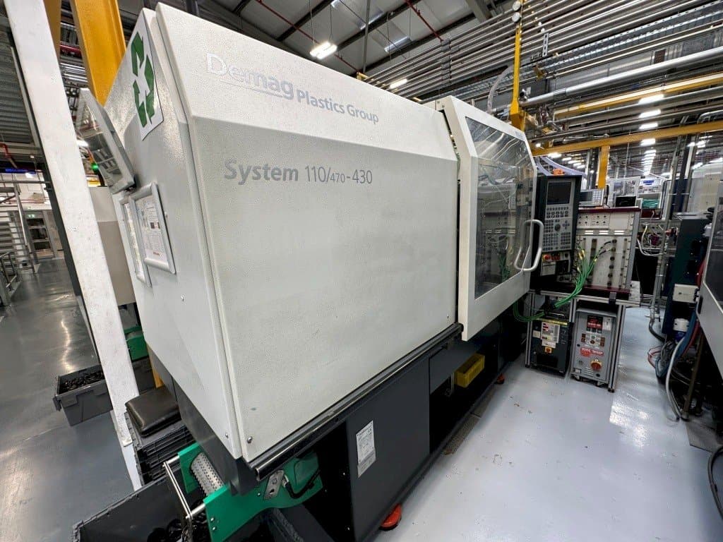 Frontansicht der DEMAG System 110/470-430 Maschine