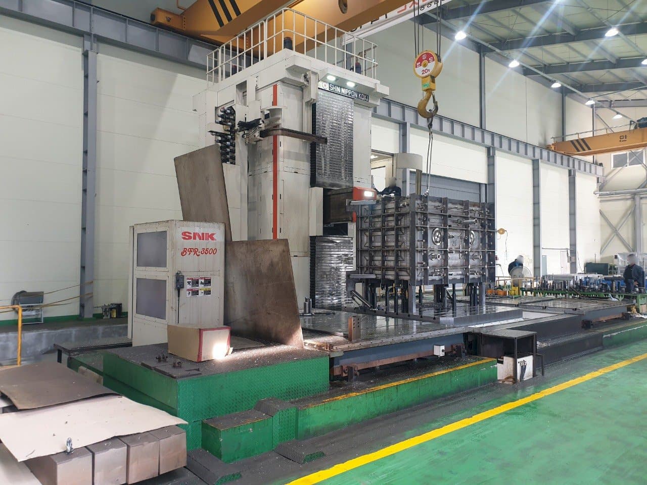 Frontansicht der SNK BFR-3500 Maschine