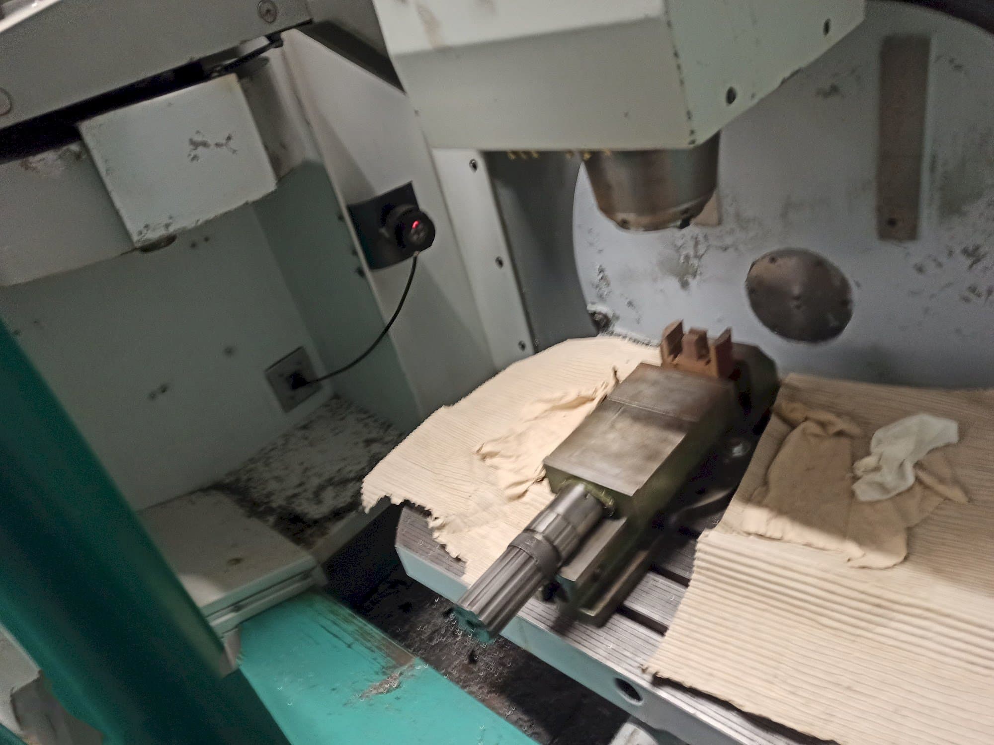 Arbeitsraum der DECKEL MAHO DMU 50 T Maschine