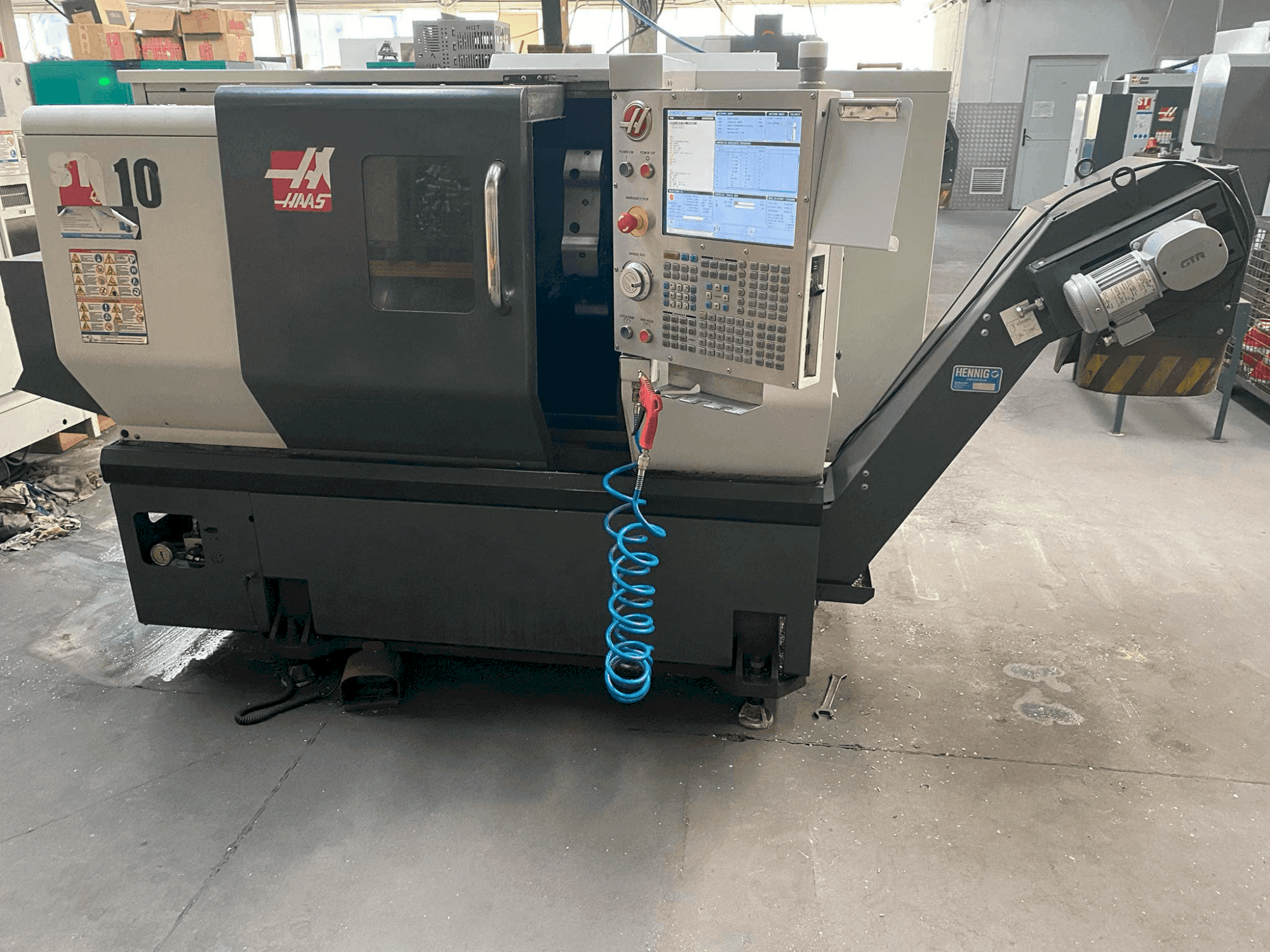Frontansicht der HAAS ST-10 Maschine