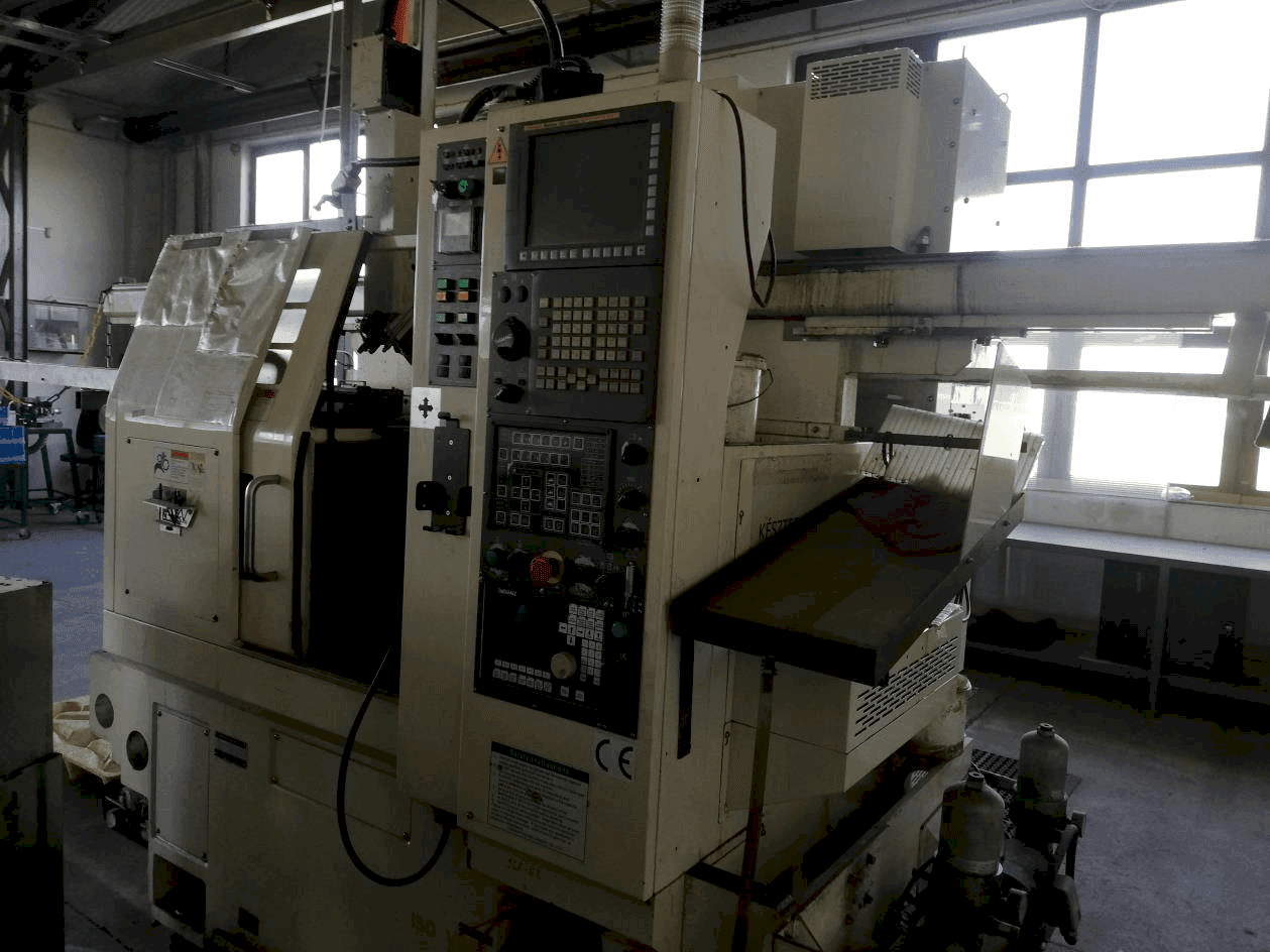 Frontansicht der Takamatsu XW-50 Maschine