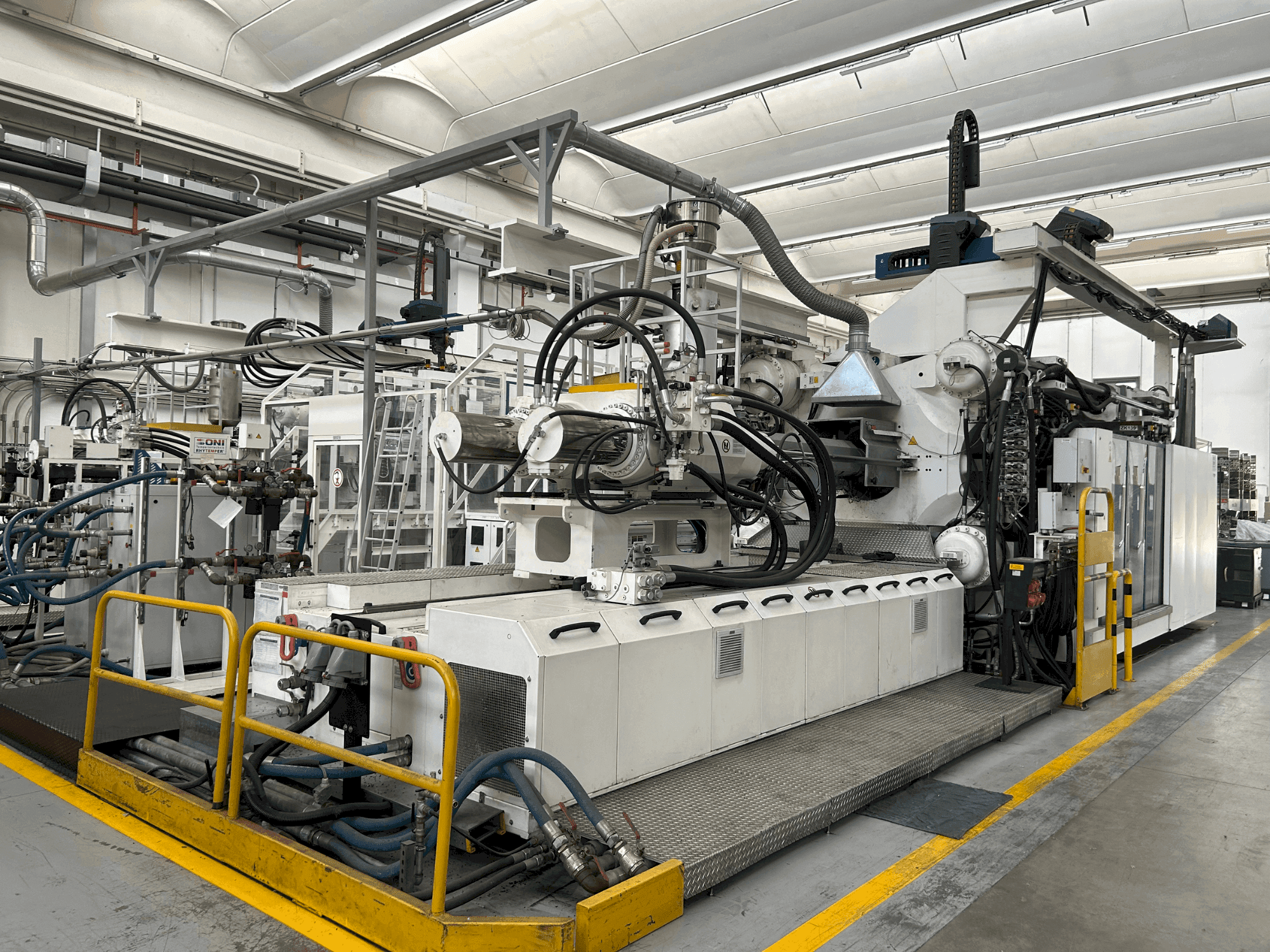 Frontansicht der Engel Duo 7050/1100WPX  Maschine