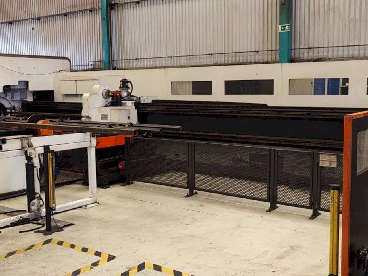 Frontansicht der Mazak Fabri Gear 220 4kW Maschine