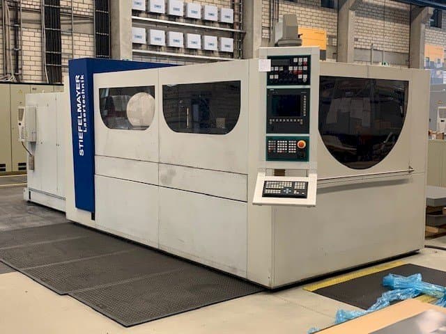 Frontansicht der Stiefelmayer linear Maschine
