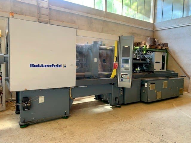 Linke Seitenansicht der Battenfeld BA 3500/1900 BK Maschine