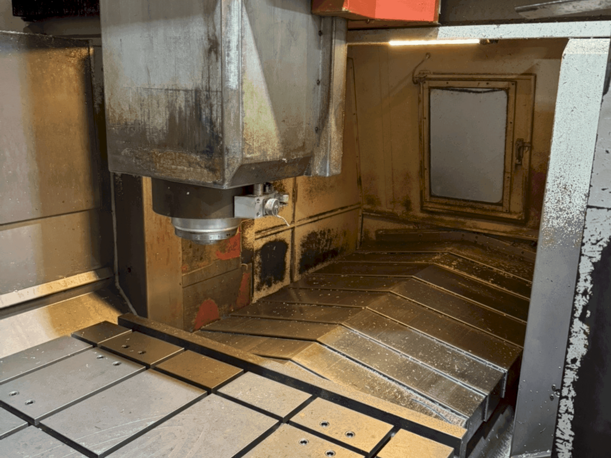 Frontansicht der QUICK JET DEPO JET 1612 Maschine