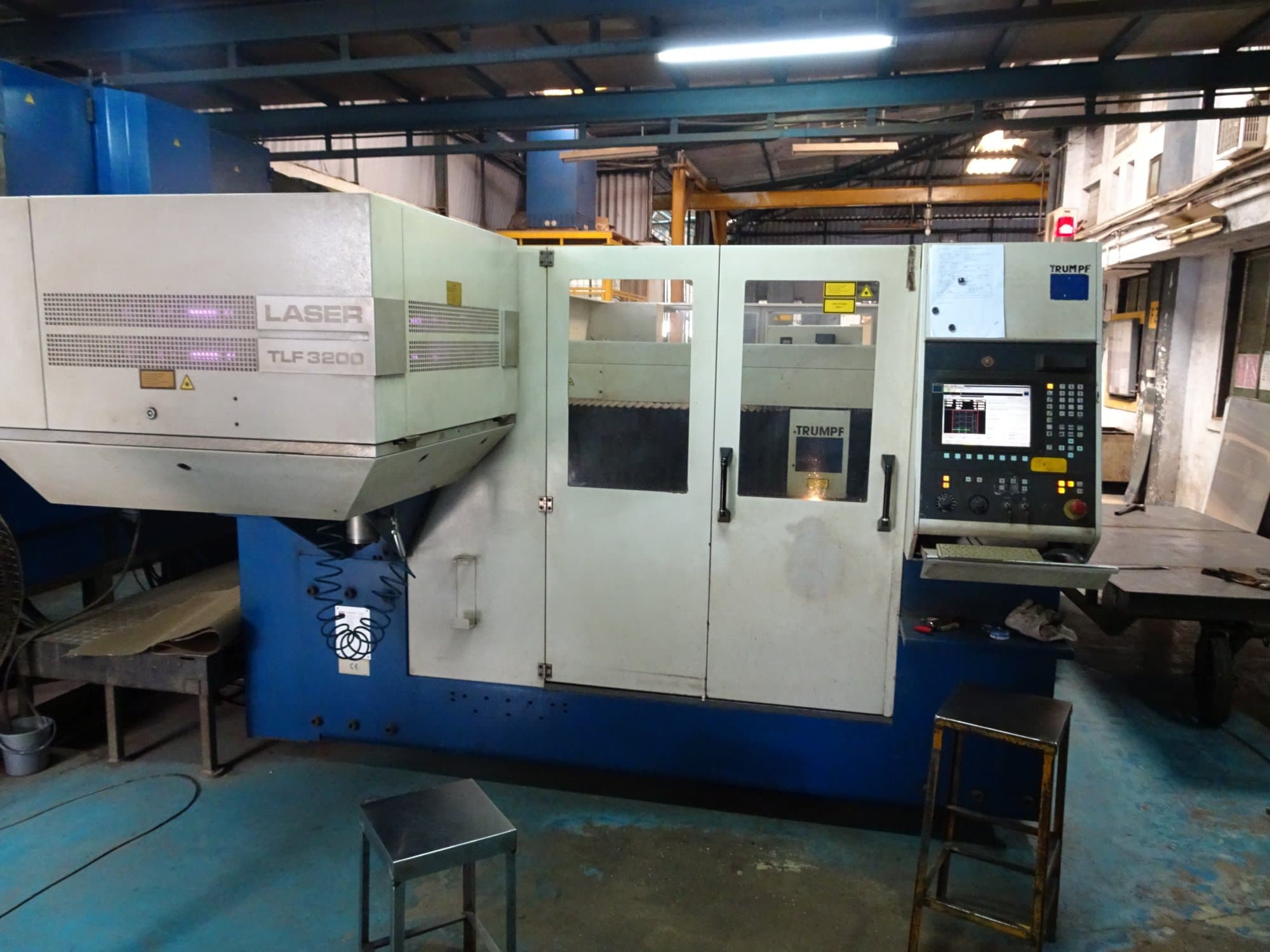 Frontansicht der Trumpf Trumatic L3020 Maschine