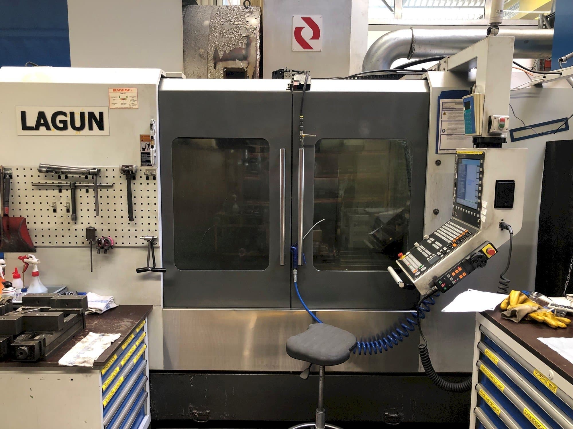 Frontansicht der LAGUN L1400 Maschine