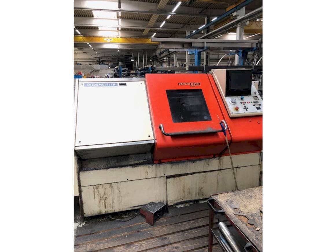 Frontansicht der Gildemeister NEF CT 40 Maschine
