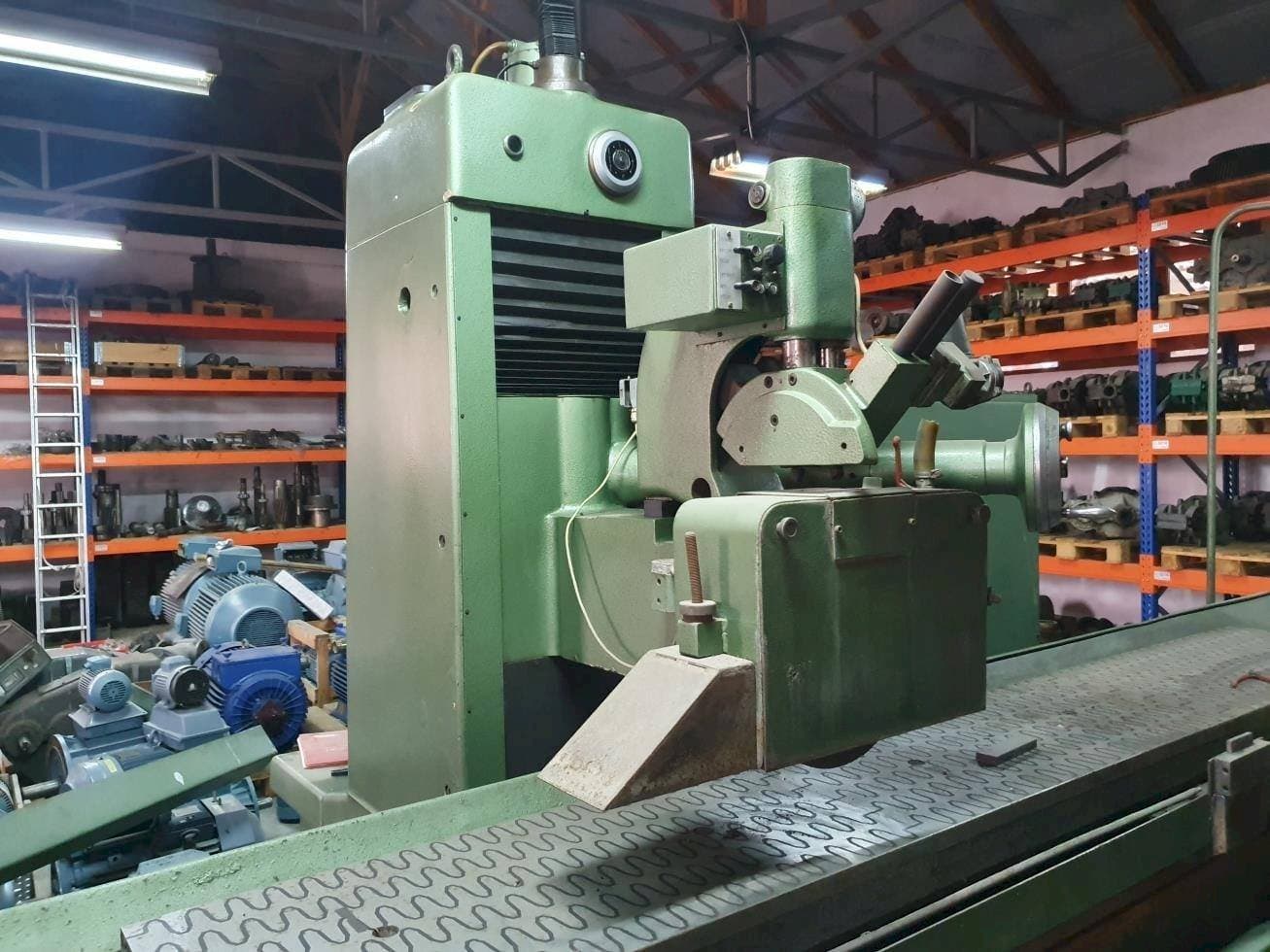 Frontansicht der ELB SCHLIFF SWBD-30 VA II Maschine