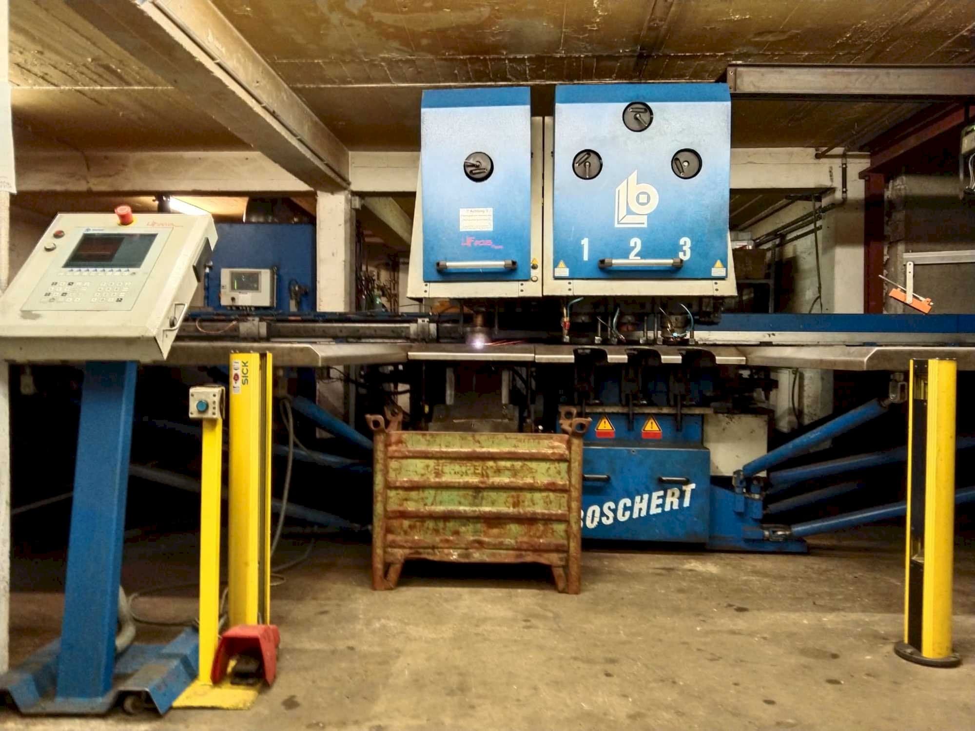 Frontansicht der Boschert Tri Combicut plasma Maschine