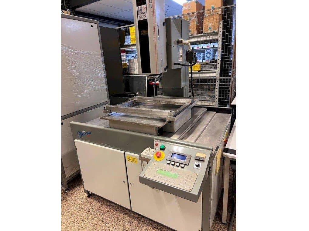 Frontansicht der Apos 600 Maschine