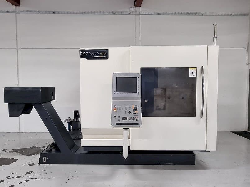 Frontansicht der DMG MORI DMC 1035 V eco Maschine