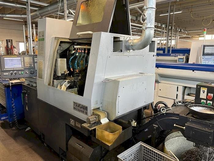 Frontansicht der TSUGAMI B0326E-II Maschine