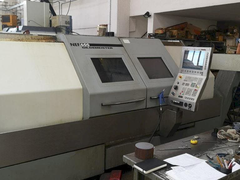 Frontansicht der Gildemeister NEF 600  Maschine