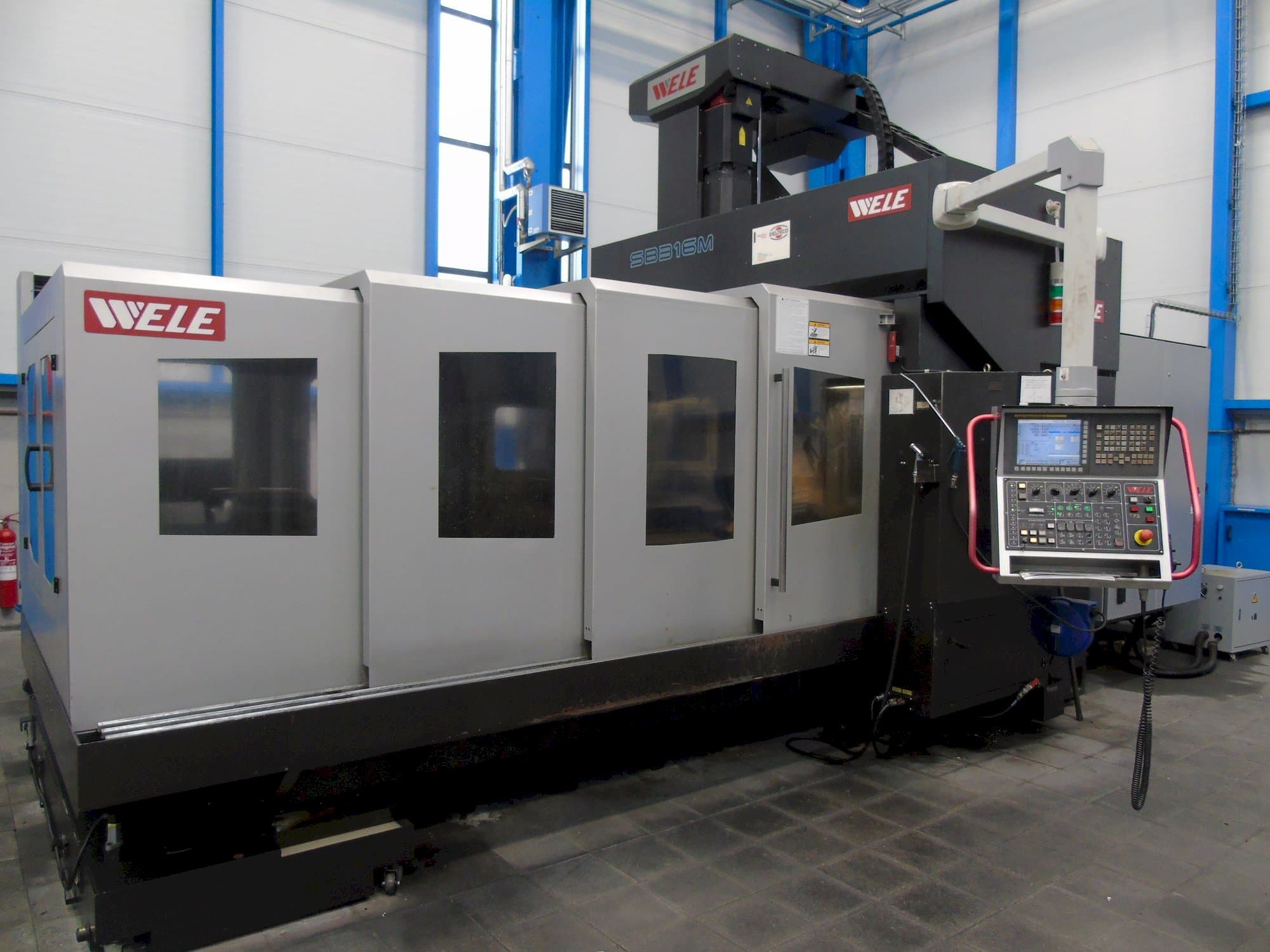 Frontansicht der Wele SB-316B Maschine