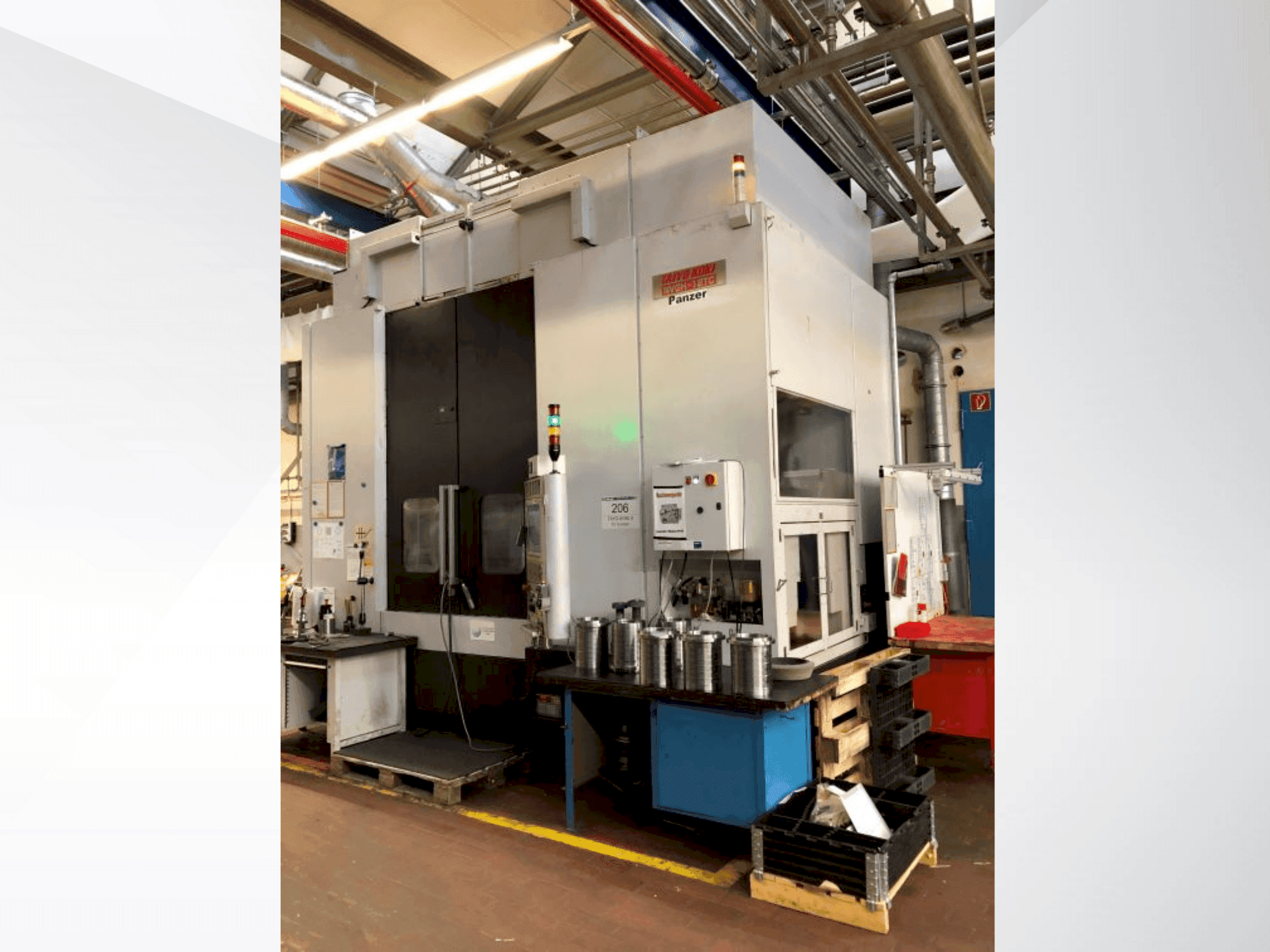 Frontansicht der TAIYO KOKI KOKI NVGH 12TC Maschine